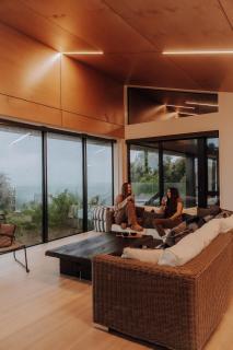 On The Edge, Luxury - KK43111 - 2