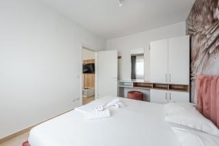 Velora Beach Apartment - 7