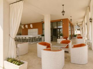 Luxury Coastal Dreams Apartment - 3