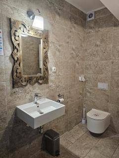 Royal Pearl - 1