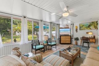 Mid-Century Beach House - 9