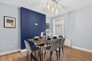 Close to Media City-Old Trafford - 5 Bedroom House - 9