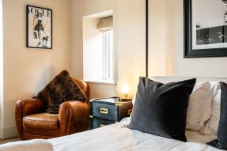Old Bank Flat -Beautiful Cotswold apartment - 1