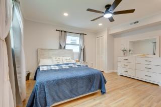 3 Mi to Dtwn WPB! 2 Centrally Located Retreats - 1