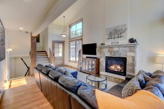 Mountain Villa 301 Next To Resort I Private Hot Tub I Great Views I Activity Program - 3