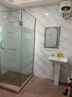Amazing grace apartments - BELL-AIR ESTATE OFF ALAO-AKALA EXPRESS, OPPOSITE OPAY OFFICE - 2