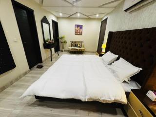 Cozy 1BHK Retreat Self Check-In & Calm Vibes - 6