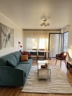 Beautiful 4-room apartment with Seine view - 9