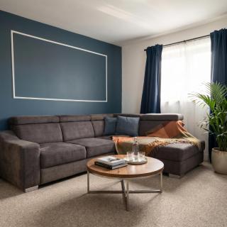 Winter Warsaw 2-Bedroom Apartment with City View Central - 2