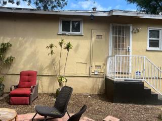 Inglewood Oasis Casita - 6