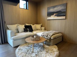 The Delaney I Central - Ski + Airport I Queenstown - 7
