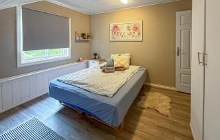 5 Bedroom Amazing Home In Matre - 4