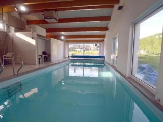 Sunny Cottage with Pool - 2