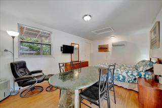 Secluded Cottage - Private BBQ Deck & Firepit - 6