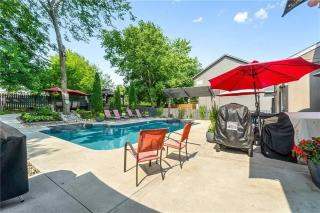 Ultimate World Cup Pool, Sports Bar & Game Room - 3