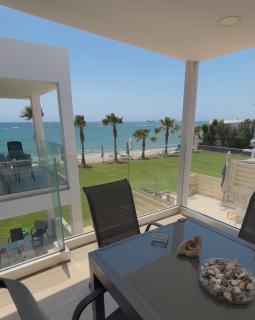 Seafront Escape Apartment - 8