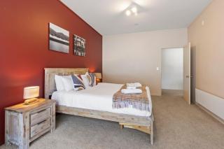 Spacious and Warm Two Bedroom Apartment - 2