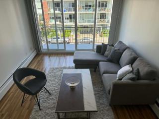Modern Vancouver Apartment Near Downtown - BC Place - 0