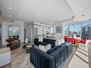Pinnacle Skyline Suites - Toronto Entertainment District - 1