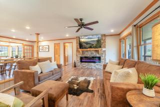 Cove Mountain Rest - 8