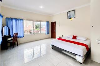 RedDoorz at Sopo Bona Berastagi - 0
