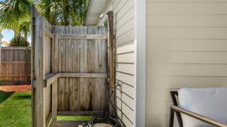 Salty Breeze 3BDR Escape - 5