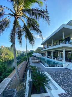 Luxury 6BR Ubud Villa River View Pool and Jungle - 0