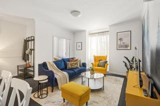 OPTUS Stadium 2BR CBD Apartment with FREE Parking - 9