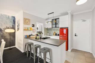 OPTUS Stadium 2BR CBD Apartment with FREE Parking - 5