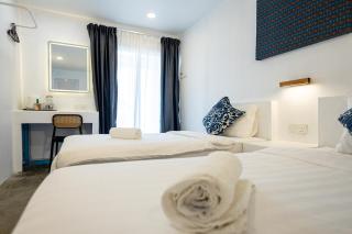 Coral Reef Holidays - 7
