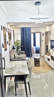 Spacious 1BR Valley Heights Apartment with extra bed in Kilimani Lavington 1 min walk to Quickmart 5 min to Valley Arcade 10 min to Yaya Centre 5 min to Ngong Road Full kitchen fast WiFi smart TV free parking Proper security and self checkin - 0