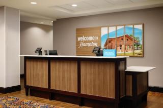 Hampton Inn Thomson - 7