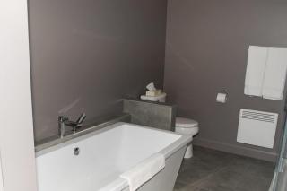 Rodeway Inn - 8