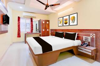 Townhouse Oak Sankaramatam Road Diamond Park - 8