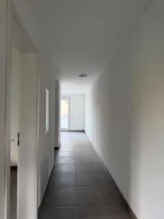 Moderne 4-Zimmer-Wohnung mit Balkon, Fernblick, Parkplatz, WLAN, Einbauküche, Bad & Gäste-WC - 4
