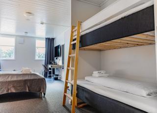 Hotel Djurhuus - 4