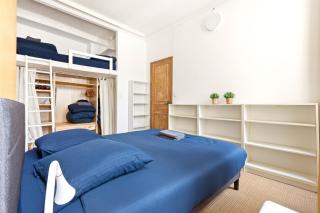 Central Paris 2-Bedroom Apartment with Netflix - 5