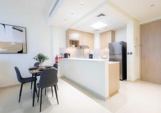 Sleek Sanctuary Modern 1-Bed near Beach by Island Properties - 9