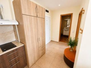 One-bedroom apartment with Mountain Views - 5