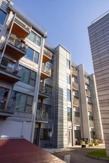 Central Oslo Flat w/ Balcony & Free Parking - 1