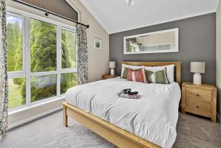 Brayford Lodge, Kentisbury Grange - Hot Tub, Pets Allowed, Free Parking & WiFi - 9