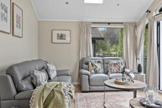 Brayford Lodge, Kentisbury Grange - Hot Tub, Pets Allowed, Free Parking & WiFi - 5