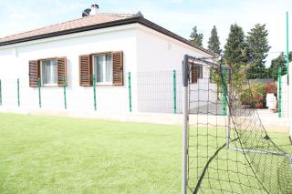MEL'S HOUSE - 6