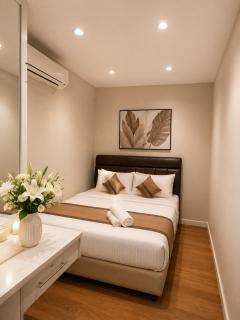 Near Pavilion Bukit Bintang Fairlane Residence Kuala Lumpur By Sunflower Suites - 1