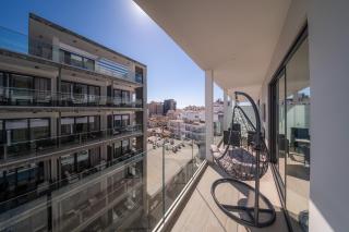 Skyline Luxury Studio, Ermou Larnaca walking distance to Finikoudes - 8