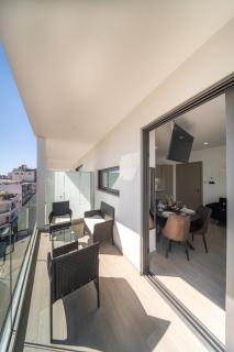 Skyline Luxury Studio, Ermou Larnaca walking distance to Finikoudes - 2
