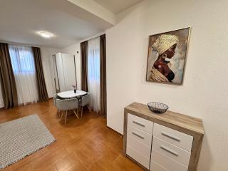 Sunny Bay Apartments - 6