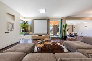 Fllad e Valë Luxury Private Pool Villa by PikHost - 7