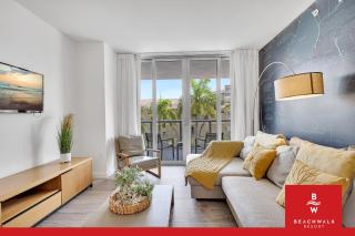 Panoramic 1BR - Bay View Resort & Beach Access - 4