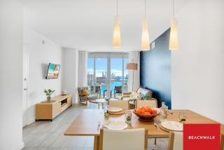 Sunny South View - 2BR Resort Suite & Pool - 7